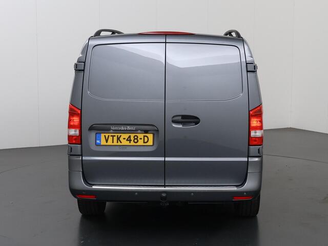 Mercedes-Benz VITO 114 CDI | Aut. | L2 Lang | LM Velgen | Trekhaak | LED Koplampen | 3-zits | Parkeercamera | Navigatie | Climate Control | Certified
