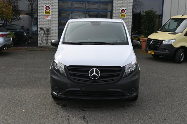 Mercedes-Benz VITO eVito 112 L2 261km WLTP 66 kWh Snellader, Camera, Achterdeuren, Apple Carplay/Android Auto