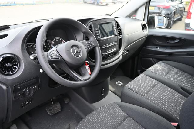 Mercedes-Benz VITO eVito 112 L2 261km WLTP 66 kWh Snellader, Camera, Achterdeuren, Apple Carplay/Android Auto