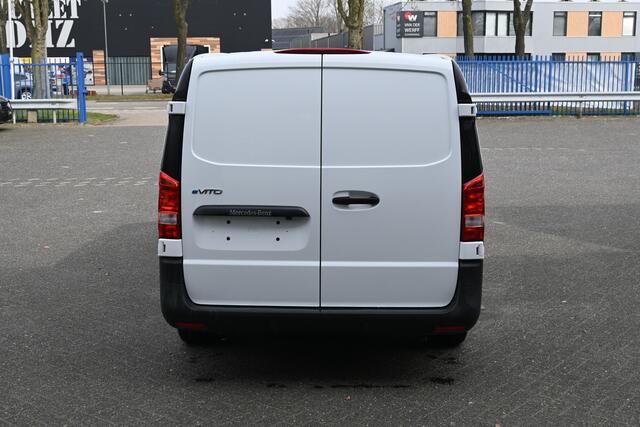 Mercedes-Benz VITO eVito 112 L2 261km WLTP 66 kWh Snellader, Camera, Achterdeuren, Apple Carplay/Android Auto
