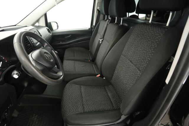 Mercedes-Benz VITO CDI Lang 140PK | Airco | Camera | Trekhaak | 3 Zits | Carplay | Navi