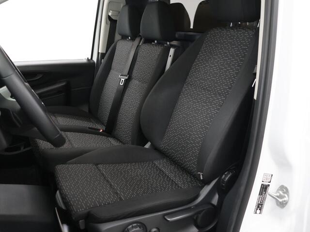 Mercedes-Benz VITO 116 CDI | L2 | PRO | AUTOMAAT | NAVIGATIE | TREKHAAK | STOELVERWARMING | CAMERA | CRUISE CONTROL | AIRCO | BETIMMERDE LAADRUIMTE | 3-ZITS | CERTIFIED