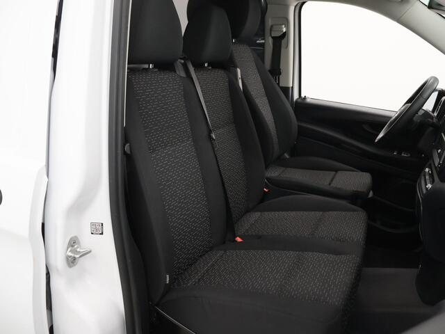 Mercedes-Benz VITO 116 CDI | L2 | PRO | AUTOMAAT | NAVIGATIE | TREKHAAK | STOELVERWARMING | CAMERA | CRUISE CONTROL | AIRCO | BETIMMERDE LAADRUIMTE | 3-ZITS | CERTIFIED