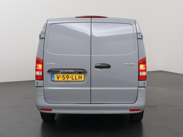 Mercedes-Benz VITO 116 CDI Aut. | Lang L2 | Select | MODEL 2025 | Dodehoekassistent | LED koplampen | Cruise Control | Parkeercamera | Navigatie | DAB Radio | Verwarmd Stuurwiel | Lane-Assist | 3-zits | Achterdeuren | Alpine Grijs
