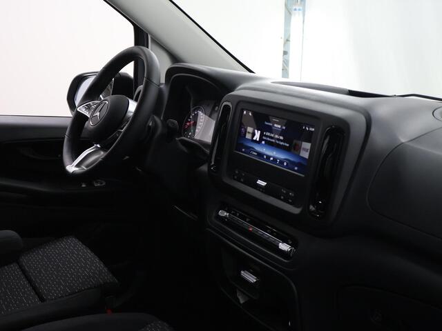 Mercedes-Benz VITO 116 CDI Aut. | Lang L2 | Select | MODEL 2025 | Dodehoekassistent | LED koplampen | Cruise Control | Parkeercamera | Navigatie | DAB Radio | Verwarmd Stuurwiel | Lane-Assist | 3-zits | Achterdeuren | Alpine Grijs