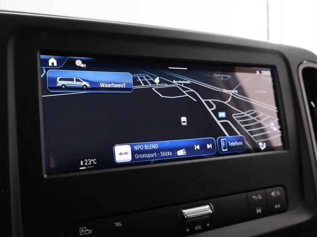 Mercedes-Benz VITO eVito 112 Bestelwagen L2 66 kWh | Navigatie | Achterdeuren | Schuifdeur links | Achteruitrijcamera | DC-lader 80 kW | Dodehoekassistent |