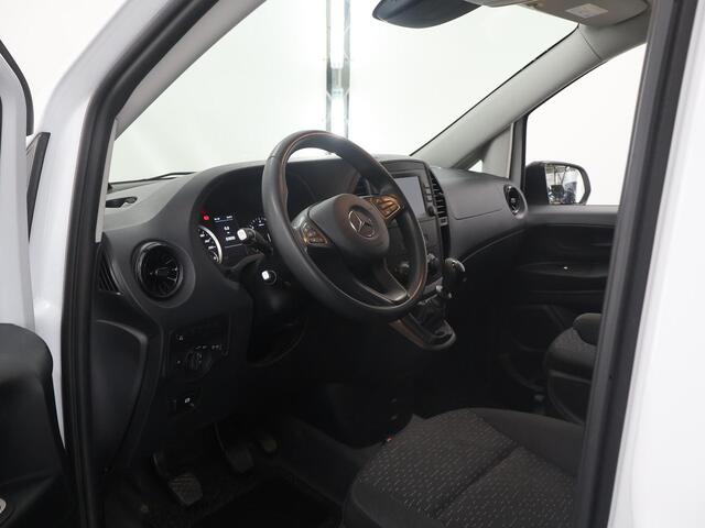 Mercedes-Benz VITO 116 CDI | L2 Lang | Airco | Parkeercamera | Trekhaak | 2-zits | Navigatie