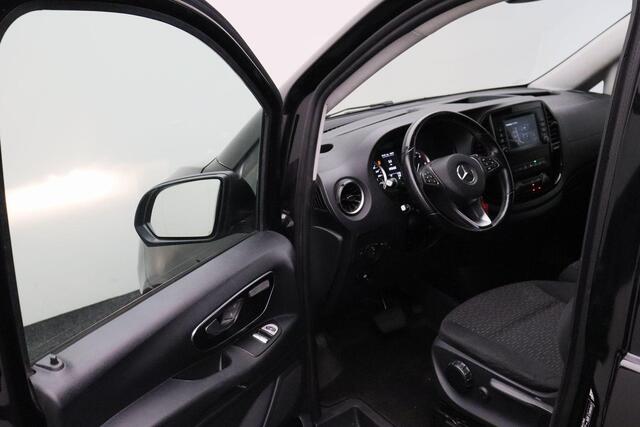 Mercedes-Benz VITO 114 CDI Lang 2022 | Goed Onderhouden | Trekhaak | Airco | Carplay | DAB Radio | Elektrische Ramen | Achteruitrij Camera | Boekjes | 2 Sleutels