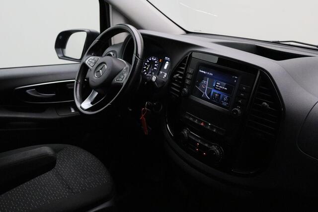 Mercedes-Benz VITO 114 CDI Lang 2022 | Goed Onderhouden | Trekhaak | Airco | Carplay | DAB Radio | Elektrische Ramen | Achteruitrij Camera | Boekjes | 2 Sleutels