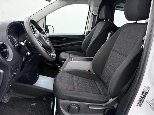 Mercedes-Benz VITO 114CDI Automaat Lang 2X Schuifdeur Trekhaak Camera Euro 6 Navi Airco Imperiaal Cruise Control Pdc Betonplexvloer Wandbetimmering 2.000KG Trekgewicht 1e Eigenaar
