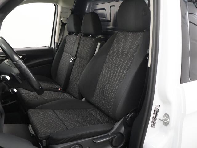 Mercedes-Benz VITO eVito | XL L3 | 90 kWh | 3-ZITS | LED KOPLAMPEN | 3-ZITS | PARKEERCAMERA | NAVIGATIE | CLIMATE CONTROL | STOELVERWARMING | CERTIFIED
