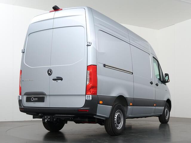 Mercedes-Benz eSprinter 314 GB L2 RWD PRO | Trekhaak | 3 zits | Achteruitrijcamera | Climate Control | Cruise Control | Airco |