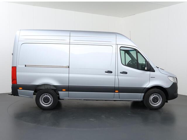 Mercedes-Benz eSprinter 314 GB L2 RWD PRO | Trekhaak | 3 zits | Achteruitrijcamera | Climate Control | Cruise Control | Airco |