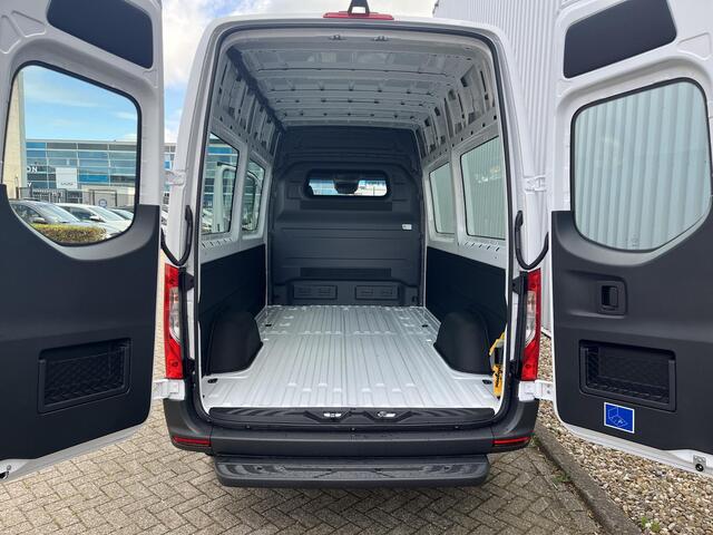 Mercedes-Benz eSprinter 314 L2 Pro 81kWh Rolstoelbus