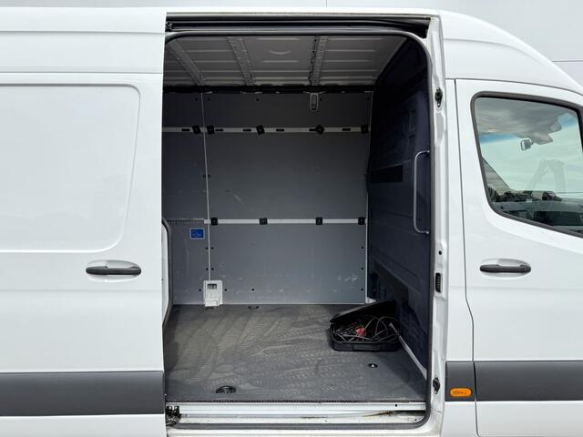 Mercedes-Benz eSprinter 312 - Binnenkort verwacht! L2H2 100% Elektrisch 55kWh 168km WLTP 80kw Snelladen Climate Control Camera Stoelverwarming