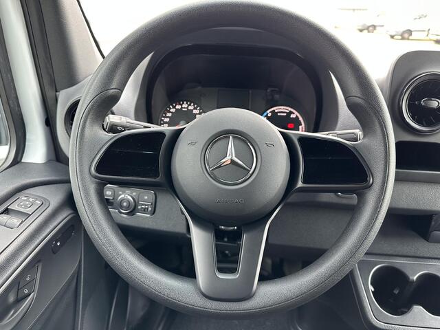 Mercedes-Benz eSprinter L2H2 Snelladen Camera Airco 41kWh