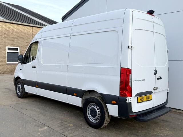 Mercedes-Benz eSprinter 112 L2H2 100% Elektrisch 55kWh 168km WLTP 80kw Snelladen Climate Control Camera Stoelverwarming