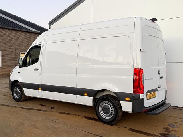 Mercedes-Benz eSprinter eSprinter L2H2 55 kWh ALL-IN PRIJS L2H2 55kWh 168km WLTP 80kw Snelladen Climate Control Camera Stoelverwarming