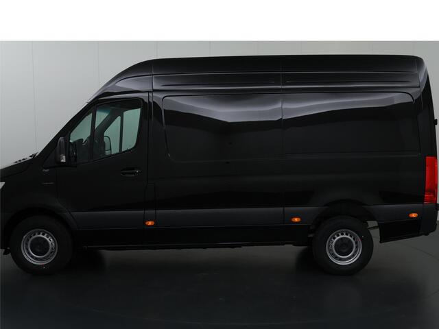 Mercedes-Benz eSprinter 314 L2 Pro 81kWh 100% elektrisch | 2000kg Trekhaak | 115Kw/u DC Snelladen | Smartphone integratie pakket | Carplay | Camera | Comfort bestuurdersstoel |