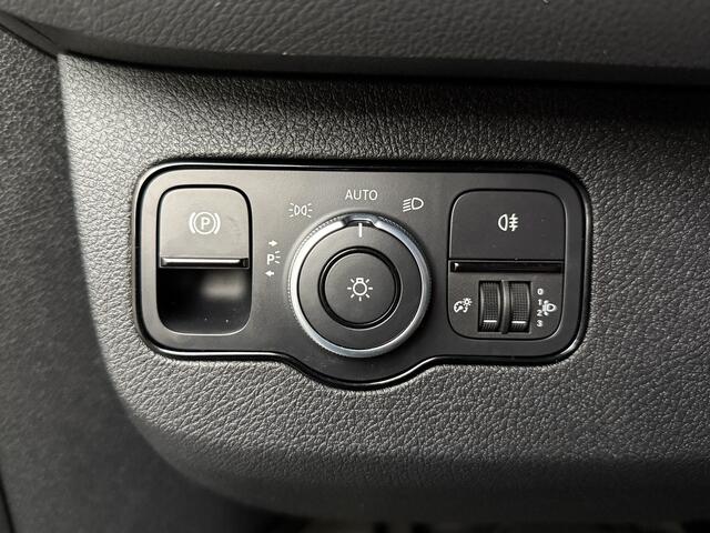 Mercedes-Benz eSprinter eSprinter L2H2 55 kWh Koelauto | Camera | 2xSchuifdeur | Airco