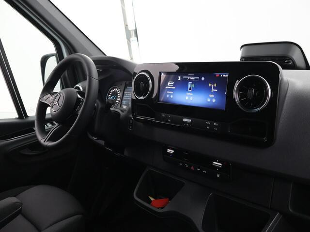 Mercedes-Benz eSprinter 314 L2 H2 PRO | 81kWh | 100% elektrisch | 2000kg Trekhaak | 115Kw/u DC Snelladen | Smartphone integratie pakket | Carplay | Camera | Comfort bestuurdersstoel |