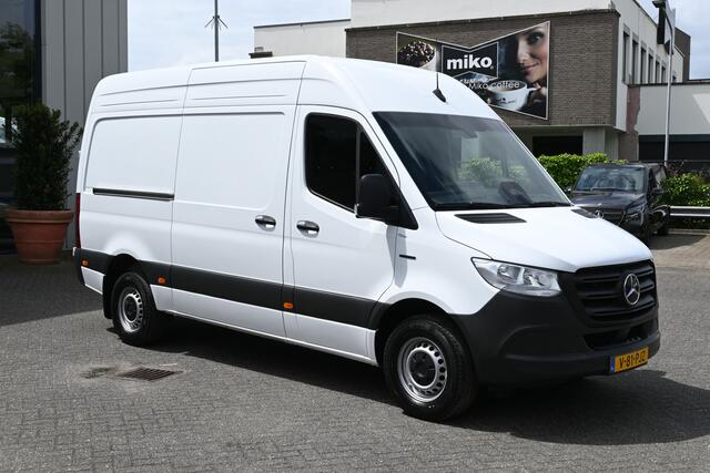 Mercedes-Benz eSprinter 314 L2H2 Pro 81kWh RWD DC opladen 115kW, Geveerde stoel, Etc.