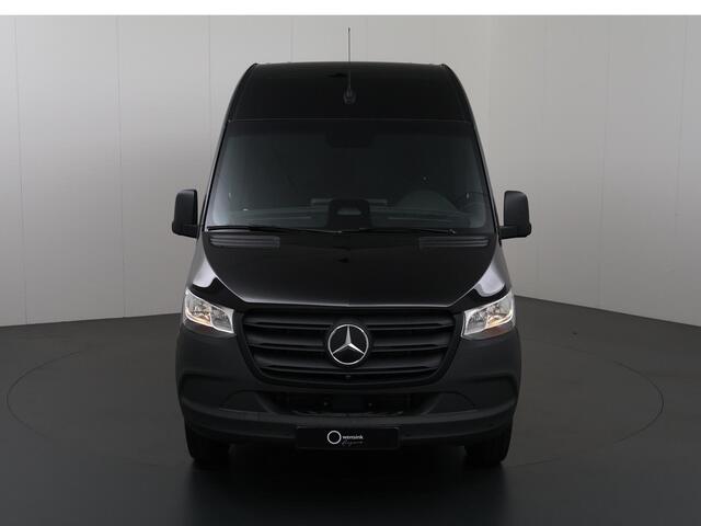 Mercedes-Benz eSprinter 414 GB L2 H2 PRO | 81 kWh | 4250 GVW | 2000 KG Trekhaak | Cruise-Controle | MBUX | Achteruitrijcamera | DC laden 115 kW | Smartphone integratie pakket |