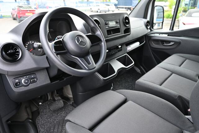Mercedes-Benz eSprinter 312 L2H2 FWD 56 kWh Camera, Stoelverwarming