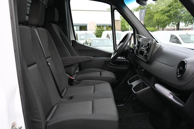 Mercedes-Benz eSprinter 312 L2H2 FWD 56 kWh Camera, Stoelverwarming