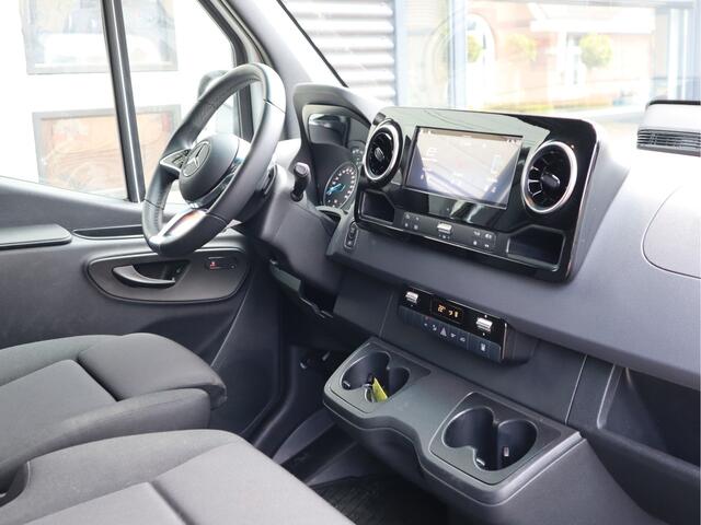 Mercedes-Benz eSprinter 320 81kWh L2H2 - Trekhaak - Cruise - MBUX - 2025