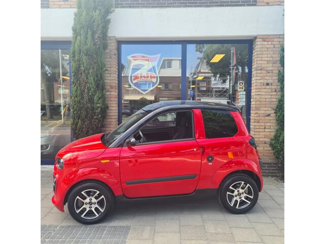 Microcar M.GO 6X SUN MET AIRCO + STUURBEKRACHTIGING LAGE KM.STAND