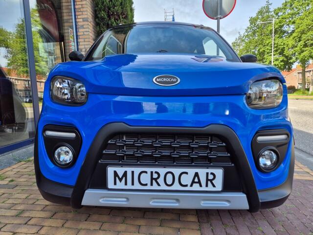 Microcar M.GO 6 X COLORPACK RED + AIRCONDITIONING