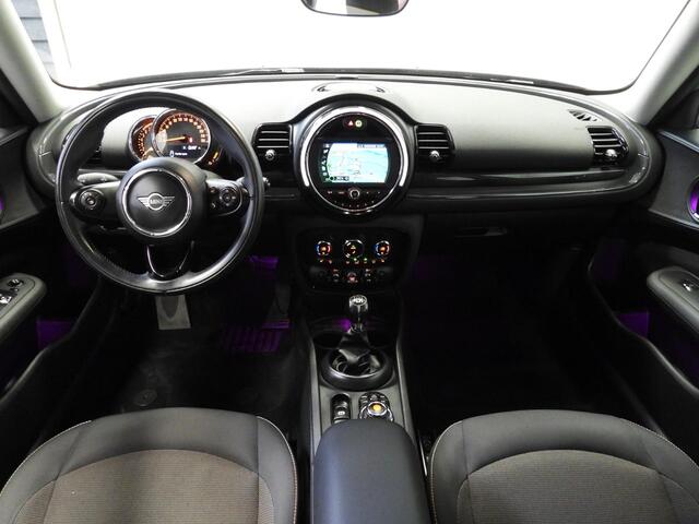 Mini CLUBMAN Mini 1.5 One Salt NAVI/CLIMA/PDC/17"LMV!