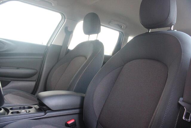 Mini CLUBMAN Mini 1.5 102PK ONE PEPPER BUSINESS | STOEL VERWARMING | CRUISE CONTROL | BLUETOOTH AUDIO | CLIMATE CONTROL | LICHTEMATEL VELGEN 17" | PARKEERSENSOREN ACHTER |