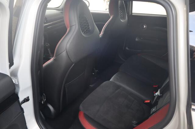 Mini CLUBMAN Mini 2.0 JCW ALL4 | Navi | Sportstoelen | Clima | LED