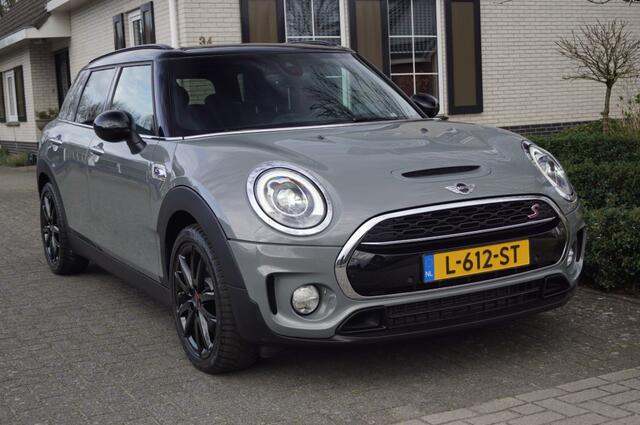 Mini CLUBMAN 2.0 Cooper S Pepper (192pk) HUD/18inch/Keyless/LED/ACC/Sfeerverlichting