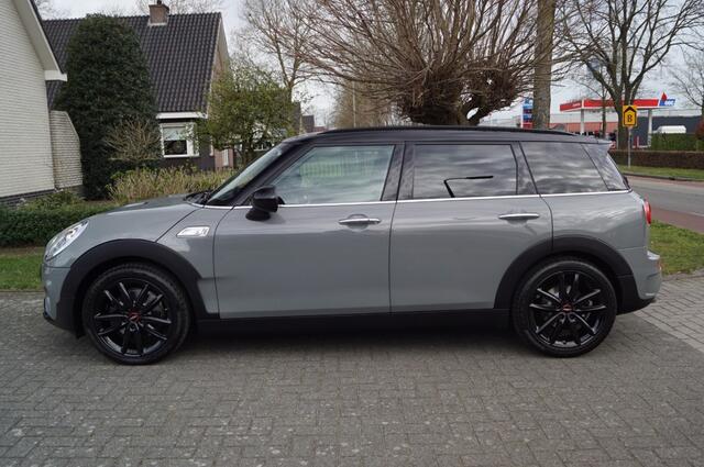 Mini CLUBMAN 2.0 Cooper S Pepper (192pk) HUD/18inch/Keyless/LED/ACC/Sfeerverlichting