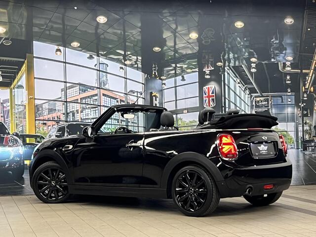 Mini COOPER CABRIO 136 pk NAVI LED 17" UNION JACK 1e eig