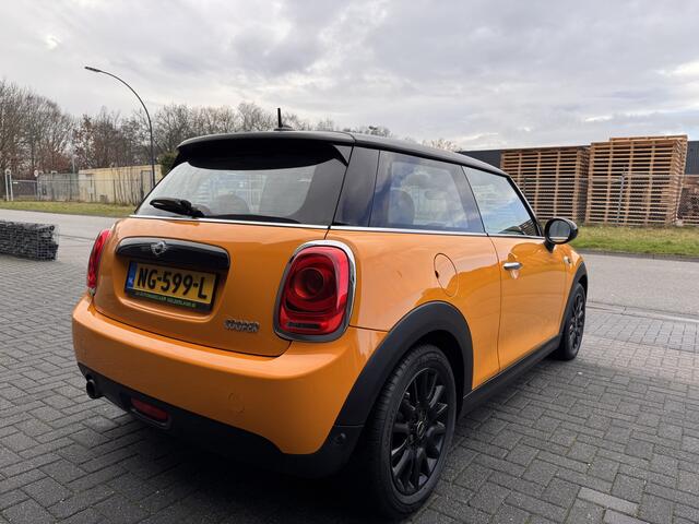 Mini COOPER Mini 1.5 Pepper Business | 1E EIGENAAR | 12MND GARANTIE | AUTOMAAT | NAVI |
