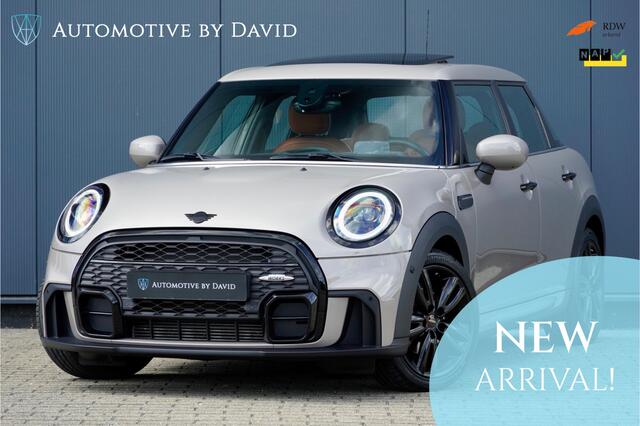 Mini COOPER Hatchback 1.5 136 pk JOHN COOPER WORKS 5-DEURS AUTOMAAT / FACELIFT / PANORAMADAK / LEDER COGNAC / APPLE CARPLAY / NAVIGATIE / KEYLESS ENTRY / LED / HEAD-UP DISPLAY