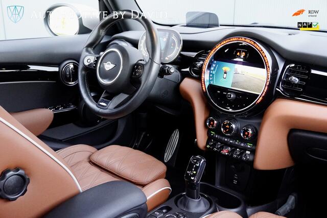 Mini COOPER Hatchback 1.5 136 pk JOHN COOPER WORKS 5-DEURS AUTOMAAT / FACELIFT / PANORAMADAK / LEDER COGNAC / APPLE CARPLAY / NAVIGATIE / KEYLESS ENTRY / LED / HEAD-UP DISPLAY