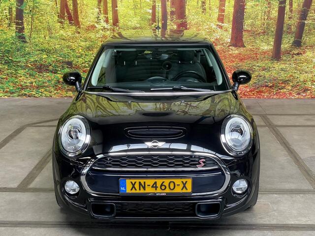 Mini COOPER 2.0 Cooper SD Chili Serious Business 170 PK Leder Sportstoelen Navi PDC LED 17 Inch