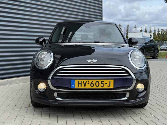 Mini COOPER Mini 1.5 Business Navi