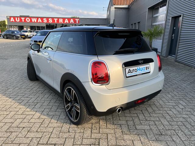 Mini COOPER Mini 1.5 LED 18 inch Navi Plus DAB PDC Facelift