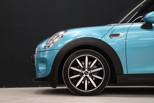 Mini COOPER Mini Cabrio 1.5 Chili Serious Business [STOELVERWARMING, PARKEERSENSOREN, HALF LEDER/STOF, BLUETOOTH, CRUISE CONTROL, AIRCO, NIEUWSTAAT]