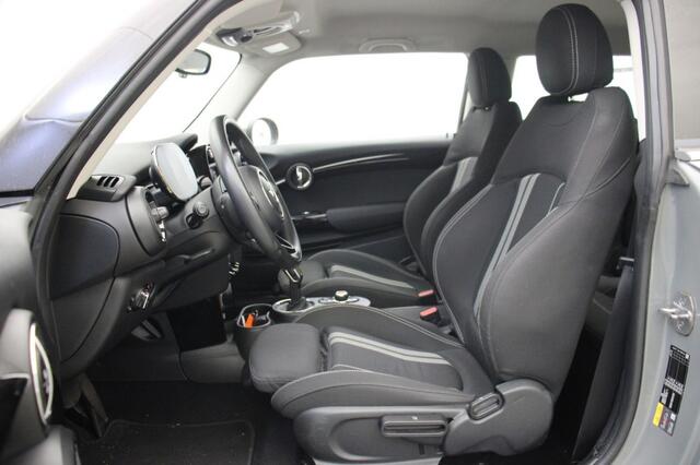 Mini COOPER Electric Charged 33 KWH - Navi, Clima, Cruise, SOH 95% GERSERVEERD