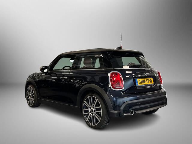 Mini COOPER Mini 1.5 136pk Resolute Edition Elektrisch glazen panorama-dak | Achteruitrijcamera | Navigatiesysteem full map