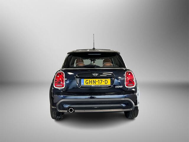 Mini COOPER Mini 1.5 136pk Resolute Edition Elektrisch glazen panorama-dak | Achteruitrijcamera | Navigatiesysteem full map