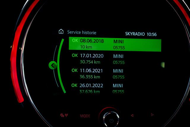 Mini COOPER Mini 1.5 136 PK Pepper AUTOMAAT 5 DRS RIJKLAAR INCL;GARANTIE 1 e EIGN , Ned Auto | Britch Racing Green | Navi | Clima | 17 INCH ZWART |