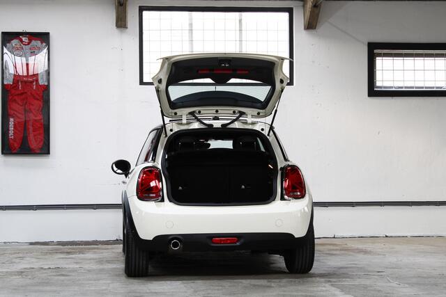 Mini COOPER Mini 1.5 | Business | Panoramadak | Keyless | LED | Apple Carplay | NL auto | BTW |